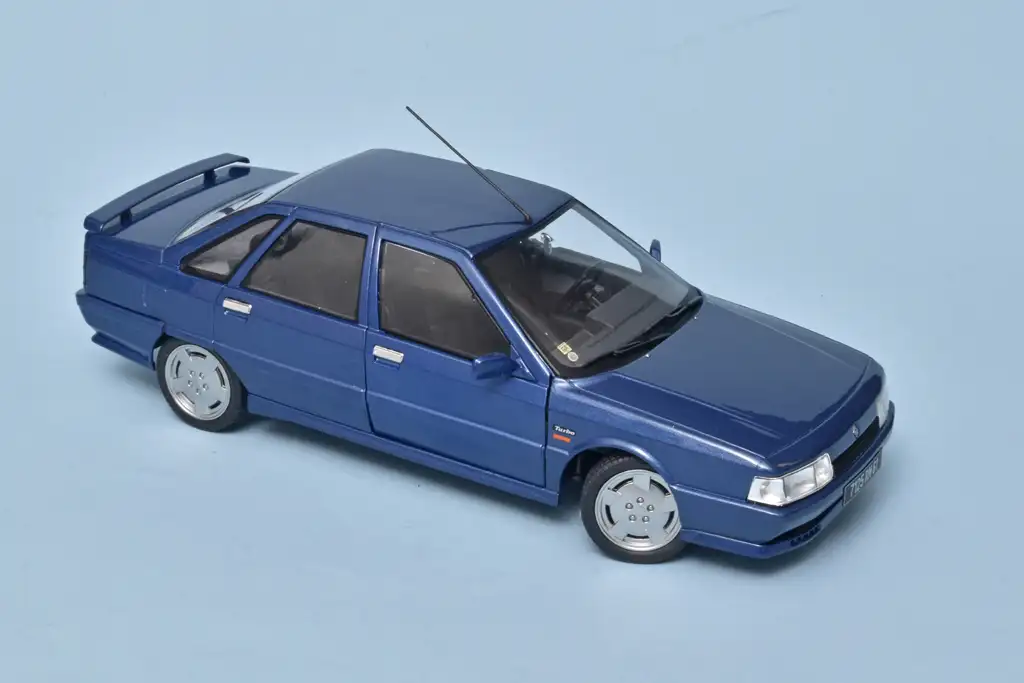 18solido Renault 21 Turbo MkI 1988 1