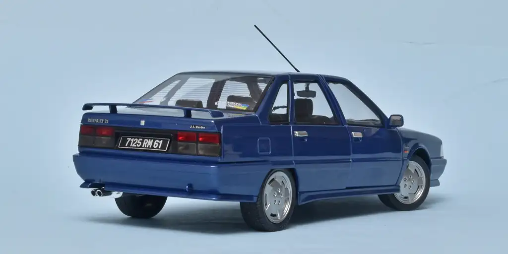 18solido Renault 21 Turbo MkI 1988 2 18solido Renault 21 Turbo MkI 1988 2