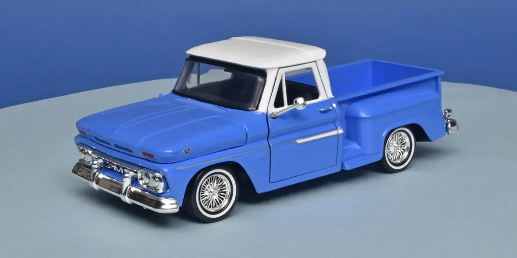 24MotorM GMC C1000 Stepside 1966 1