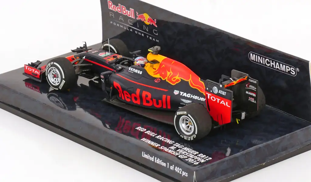 43minic Red Bull RB12 Max eerste winst 2016 2 43minic Red Bull RB12 Max eerste winst 2016 2