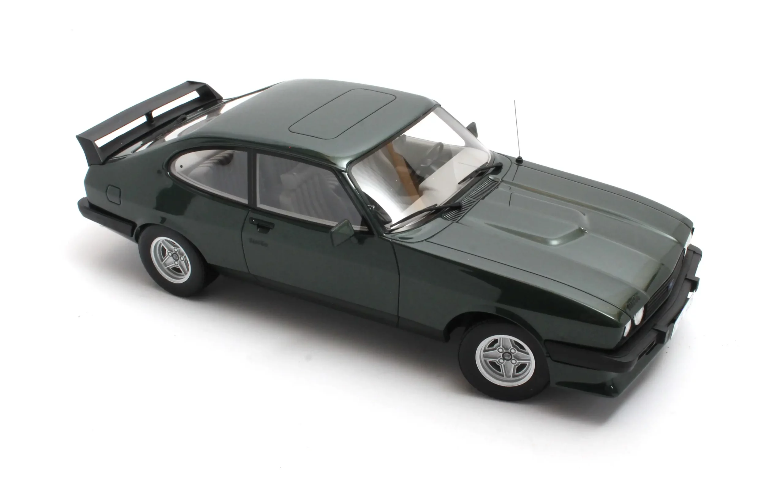 1;18 Cult Scale Models Ford Capri Turbo 1;18 Cult Scale Models Ford Capri Turbo