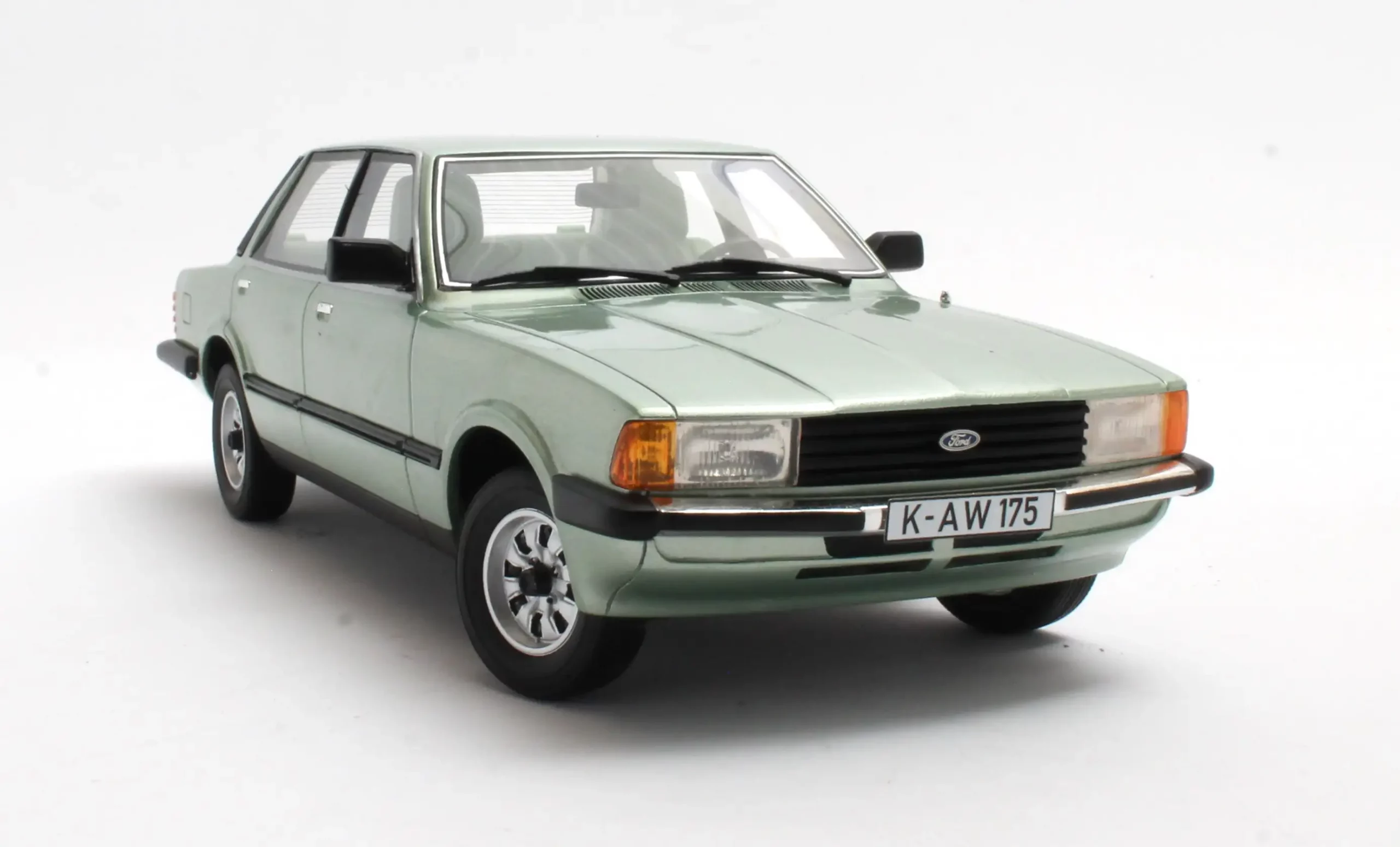 1;18 Cult Scale Models Ford NIET 1;18 Cult Scale Models Ford NIET