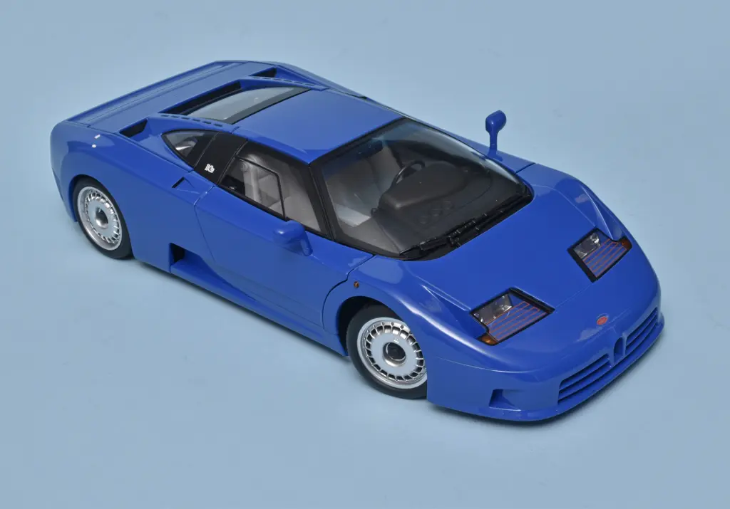 12KK Scale Bugatti EB110 1