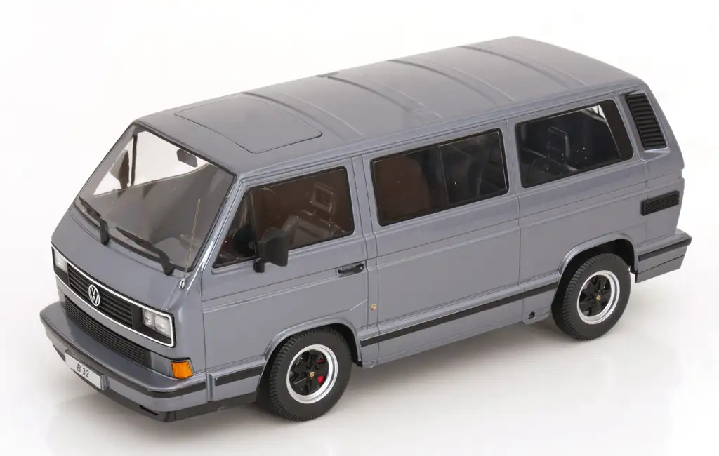 7 18KKscale Porsche B32