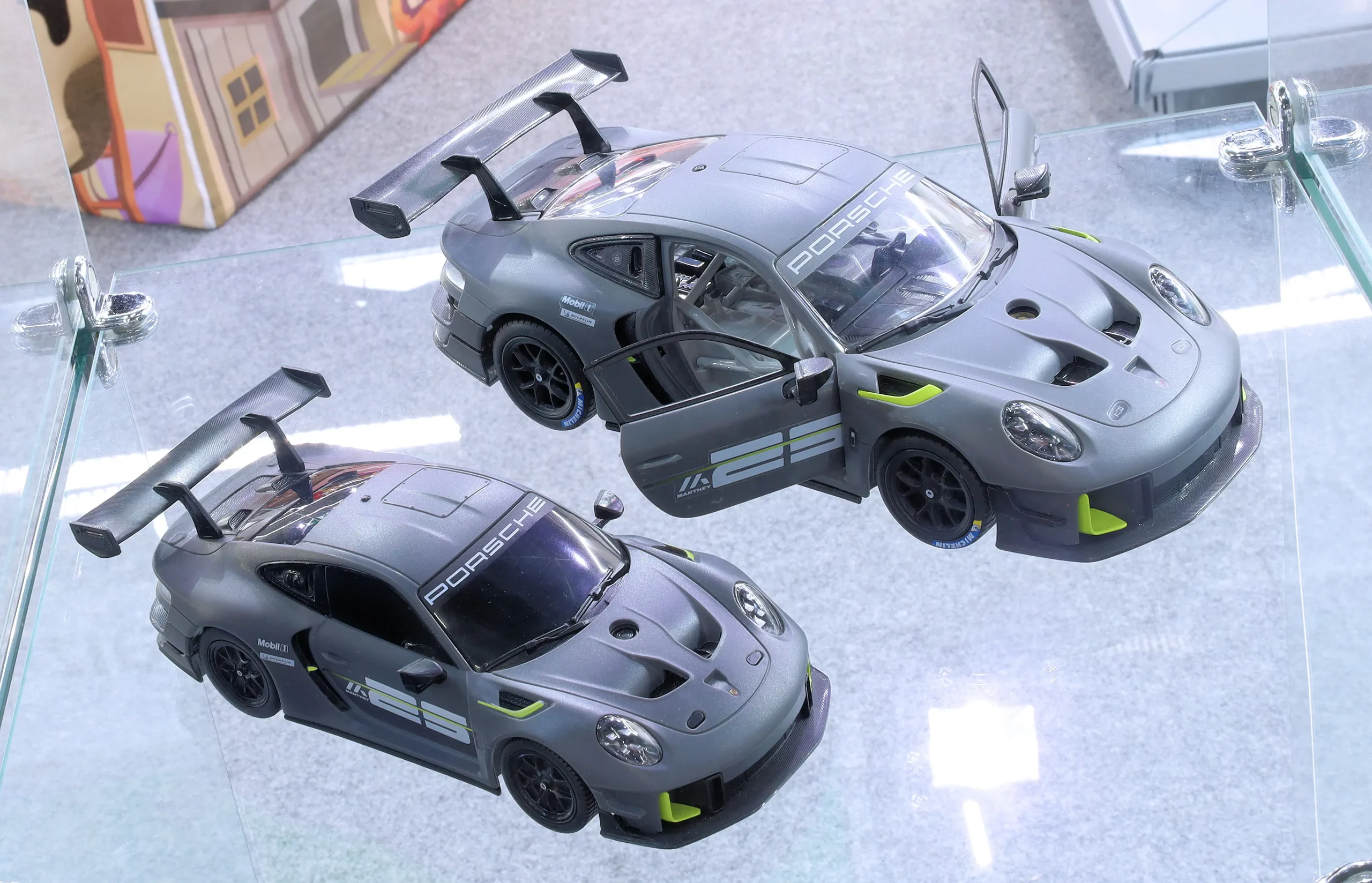114 en 118 Jamara Porsche 911 GT3RS 114 en 118 Jamara Porsche 911 GT3RS