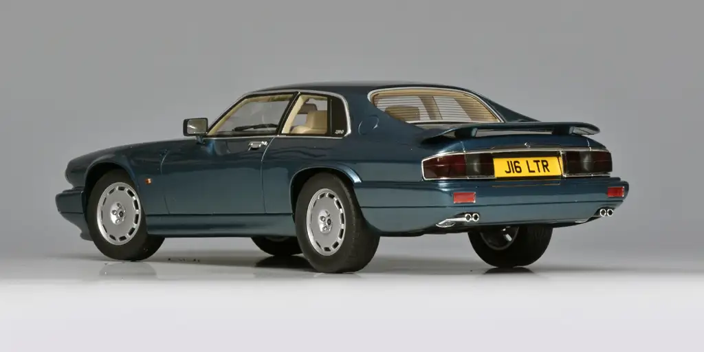 18cult Jaguar XJR S 1993 3 18cult Jaguar XJR S 1993 3