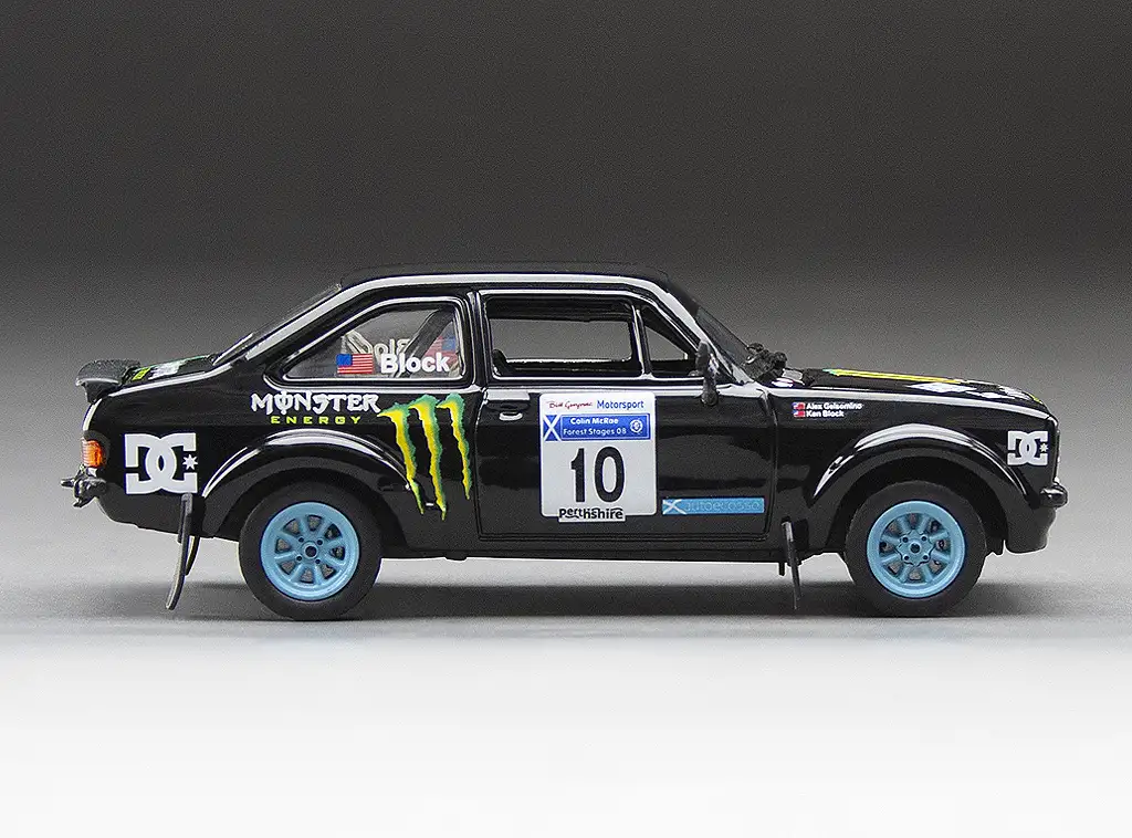 43Vitesse FordEscortRS1800 #10 42385 (3) 43Vitesse FordEscortRS1800 #10 42385 (3)
