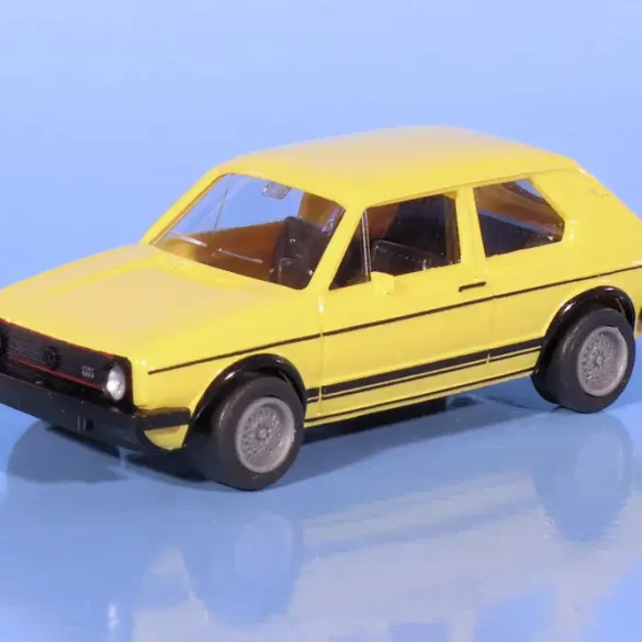 INT.Wiking 87.VW Golf 1 GTI geel(1)