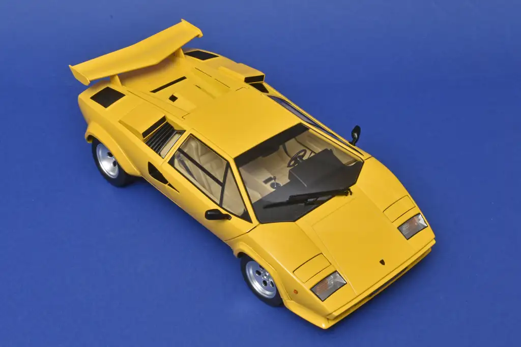 12KK Scale Lambo Countach LP 5000S QV 1985 1