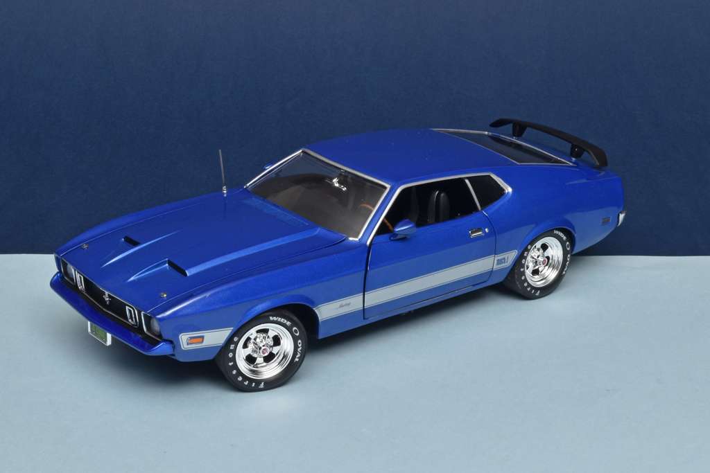 18AutoW Ford Mustang Mach 1 1973 1
