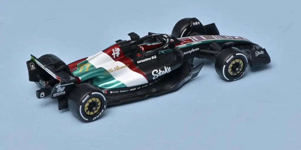 43Bburago Alfa Romeo C43 2024 Bottas 2 43Bburago Alfa Romeo C43 2024 Bottas 2