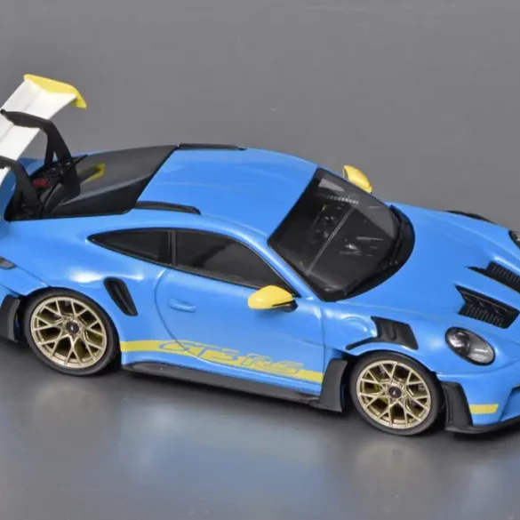 43minic Porsche 911 992 GT3RS 2023 1