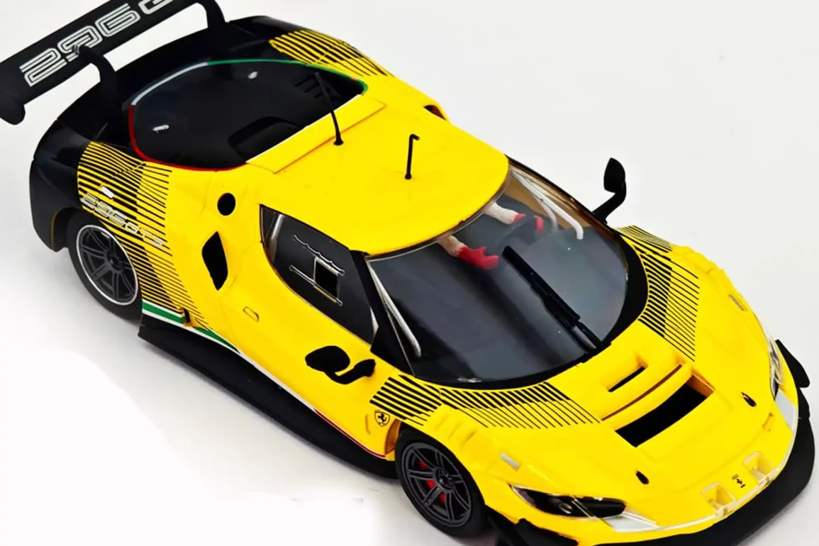 Ferrari F296 GT3 de Avant Slot 1