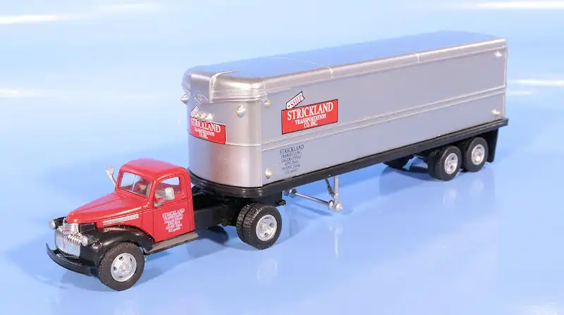 INT.CMW 87.Chevrolet 41 '46 truck(1)
