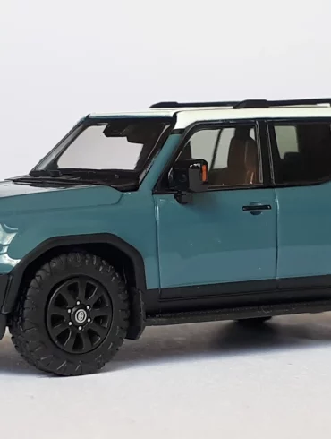 1;64 Hobby Japan Toyota Land Cruiser First Edition 1
