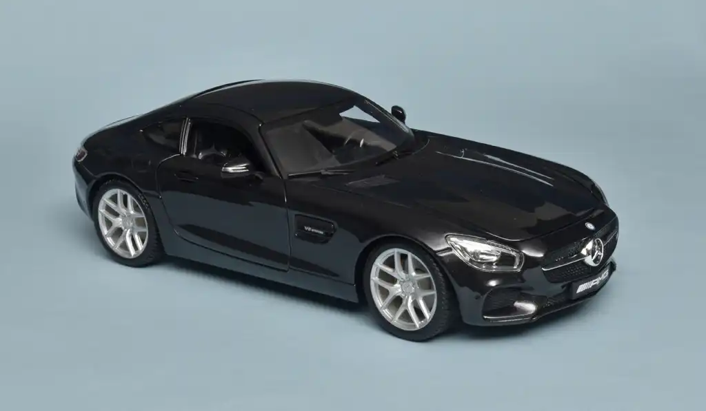 18maisto M AMG GT 2015 1