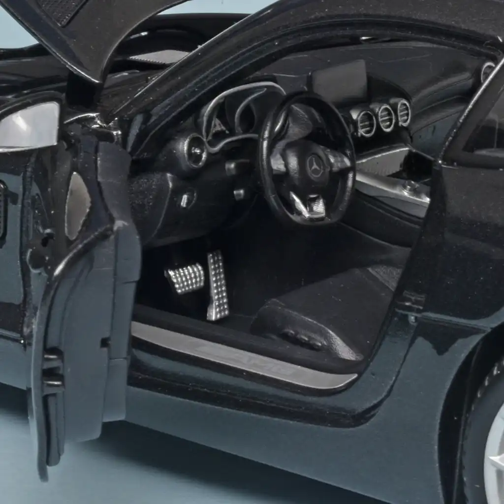 18maisto M AMG GT 2015 4 18maisto M AMG GT 2015 4