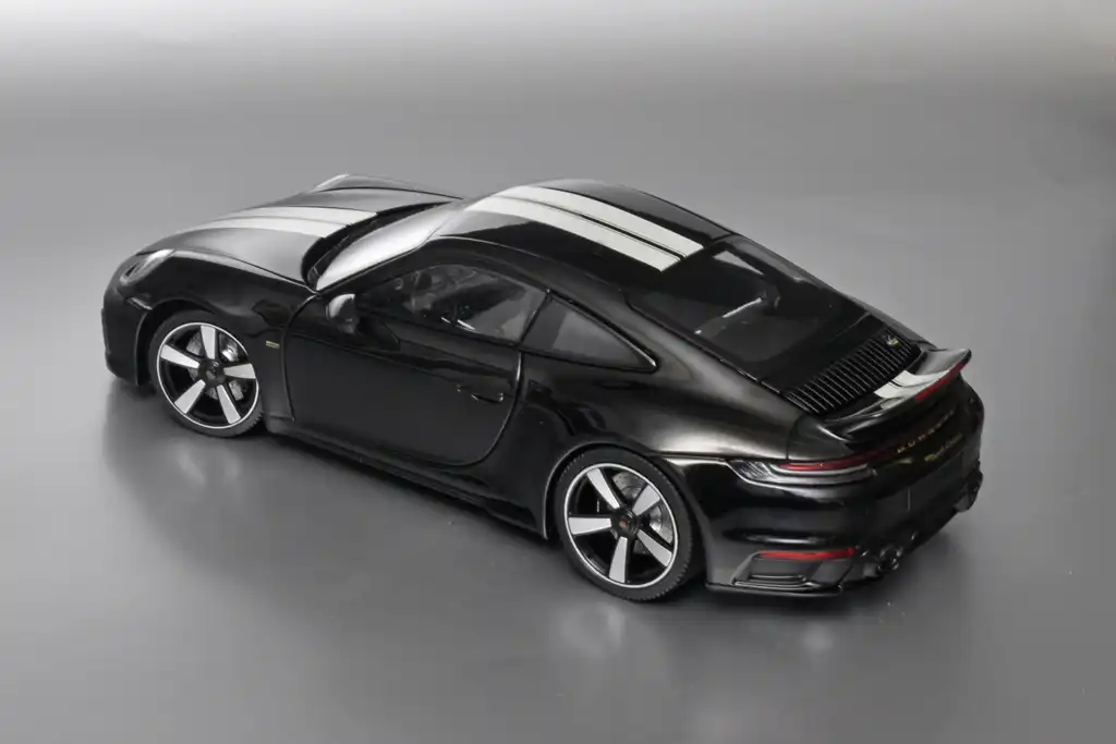 18minic Porsche 911 (992) Sport Classic 2022 4 18minic Porsche 911 (992) Sport Classic 2022 4
