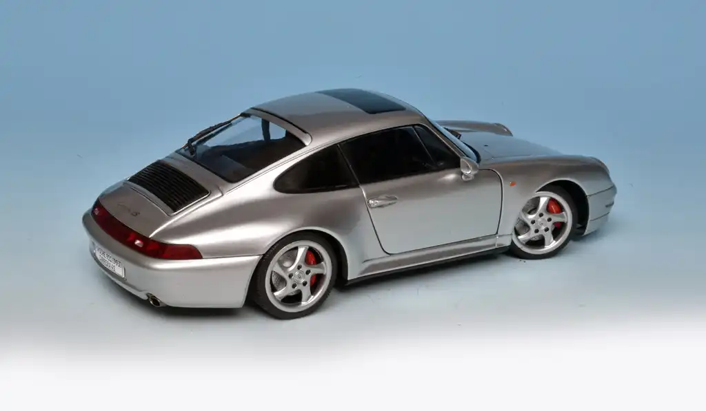 18solido Porsche 911 993 Carrera 4S 1996 3 18solido Porsche 911 993 Carrera 4S 1996 3