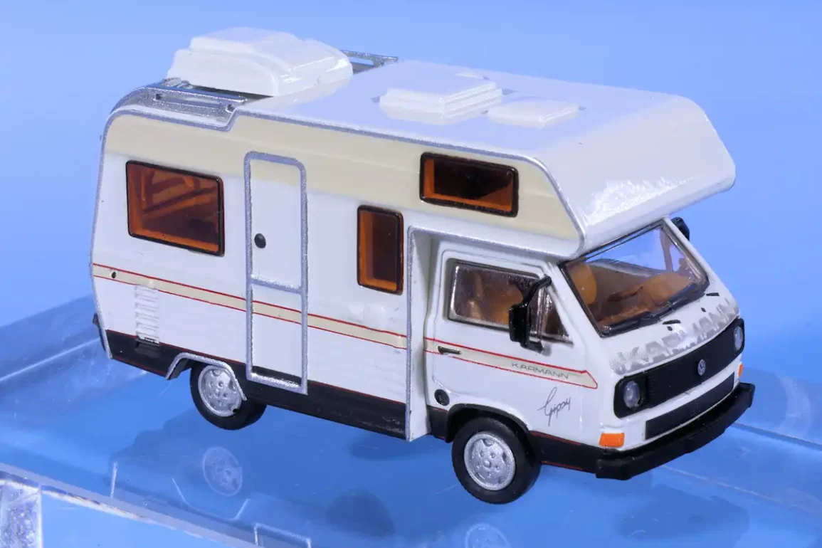INT.Brekina 87.VW Karmann T3(1)