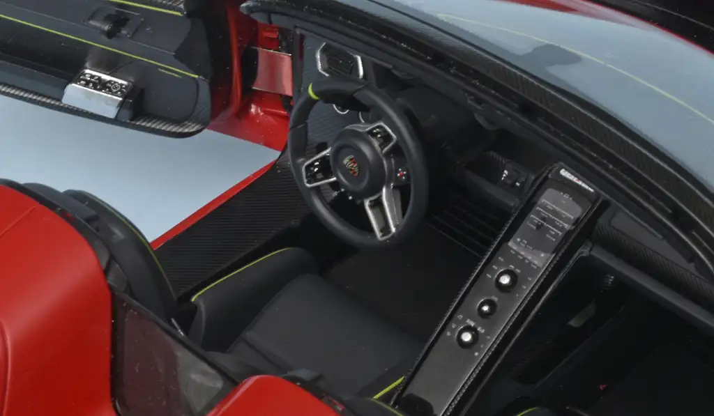 12AA Porsche 918 Spyder 2013 + Weissach P 6 12AA Porsche 918 Spyder 2013 + Weissach P 6
