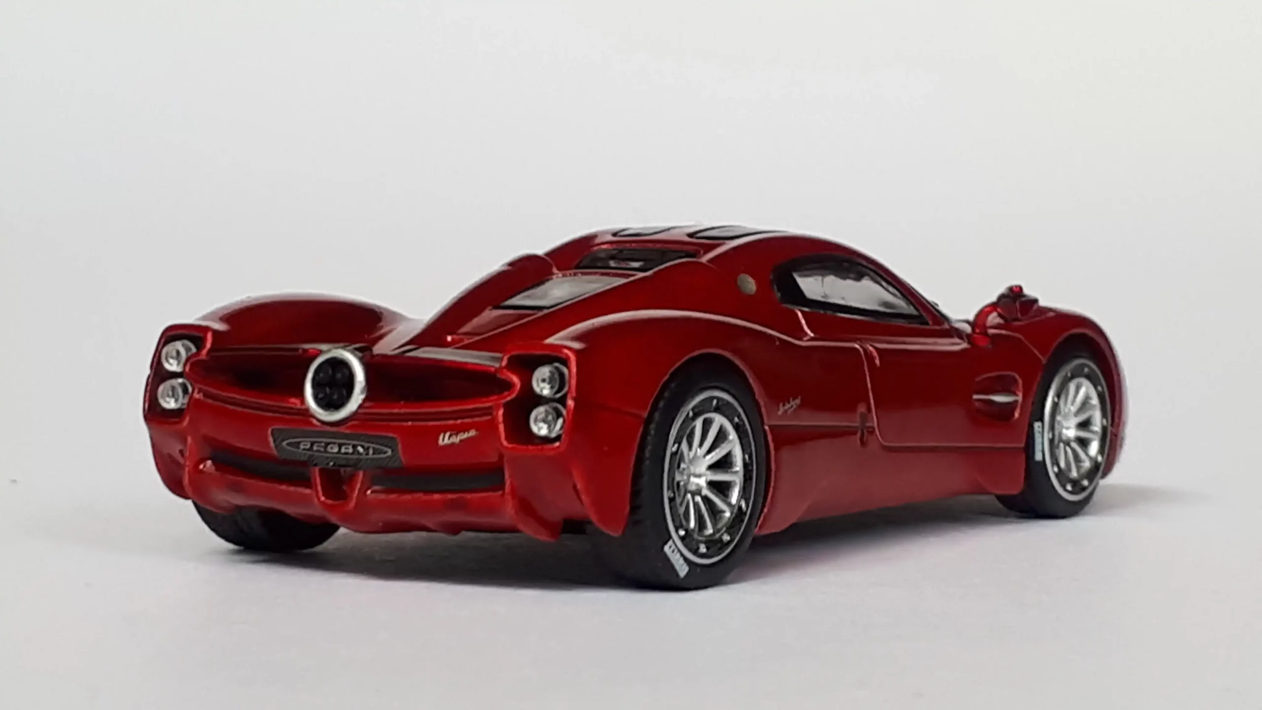1;64 BBR Pagani Utopia 2 1;64 BBR Pagani Utopia 2