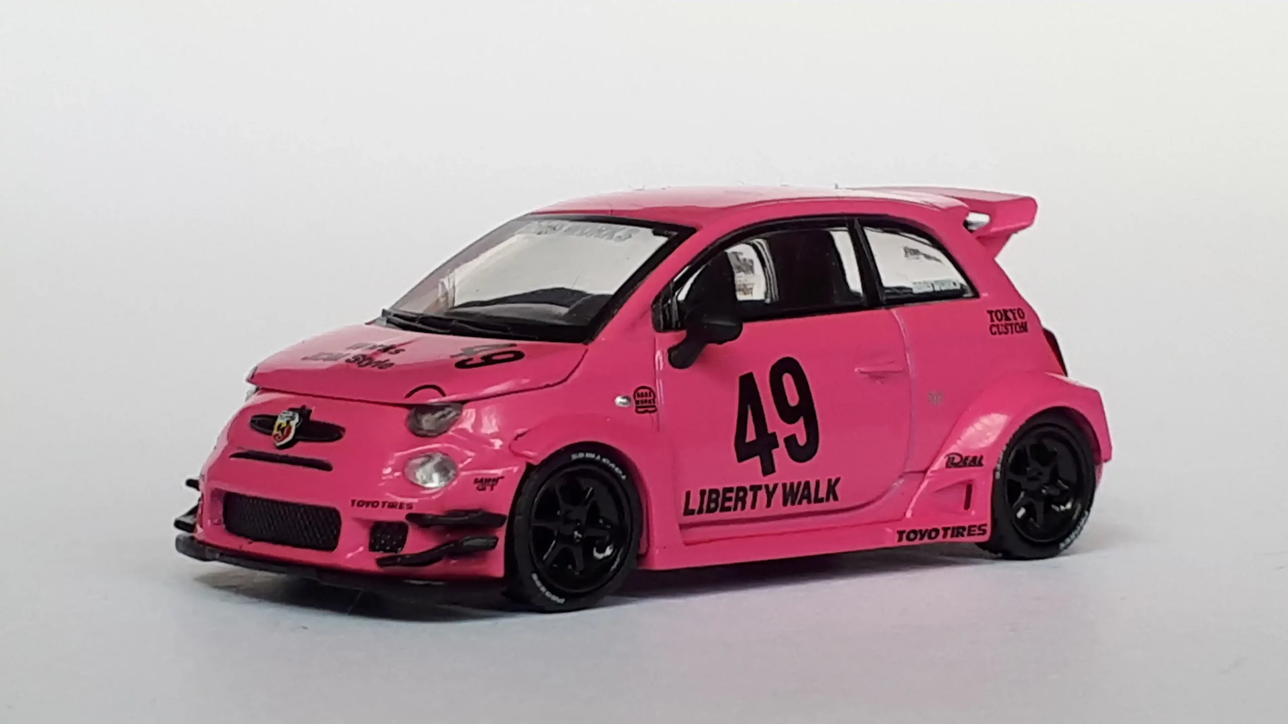 1;64 Mini GT Abarth 595 1 1;64 Mini GT Abarth 595 1
