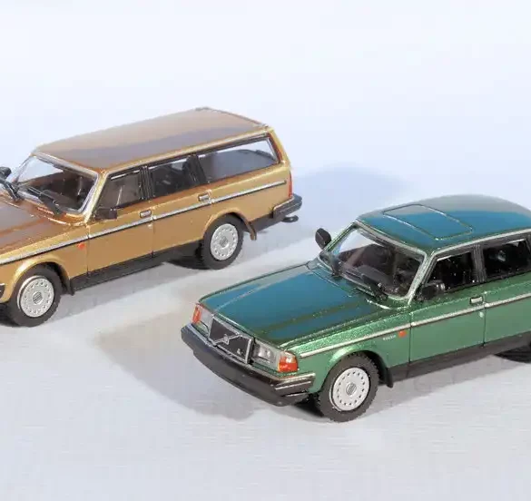 INT.Minichamps 87.Volvo 240GL(1)