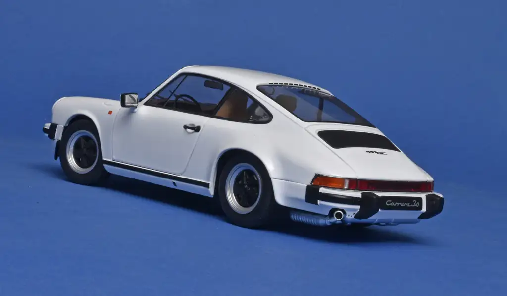 18solido Porsche 911 930 3.0 SC 74 2 18solido Porsche 911 930 3.0 SC 74 2