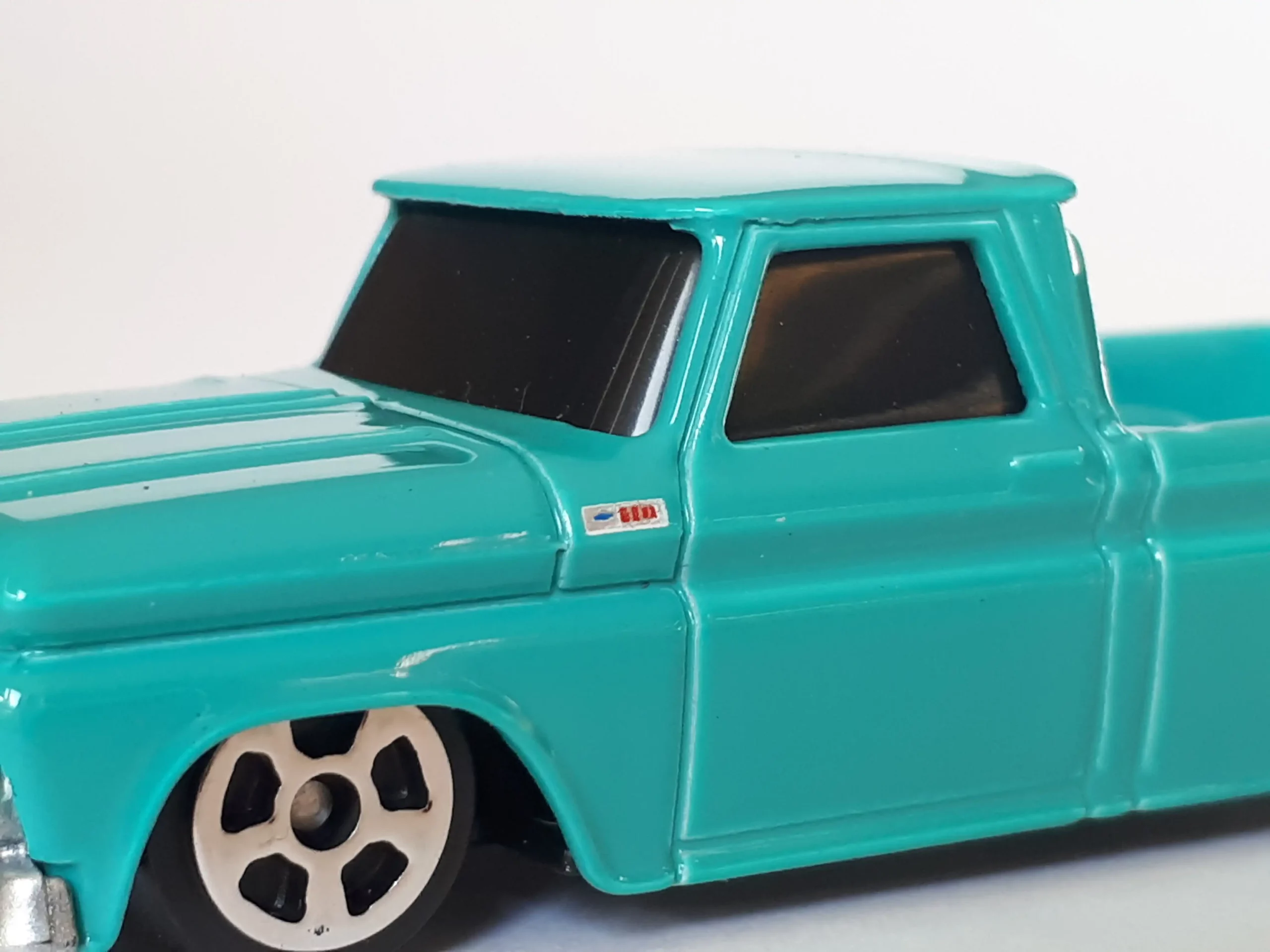 3 inch Maisto Chevrolet C10 3 3 inch Maisto Chevrolet C10 3