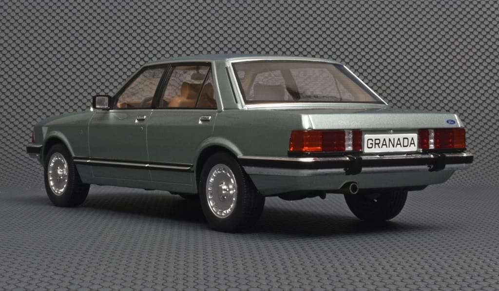 18MCG Ford Granada MKII Ghia 1982 2 18MCG Ford Granada MKII Ghia 1982 2