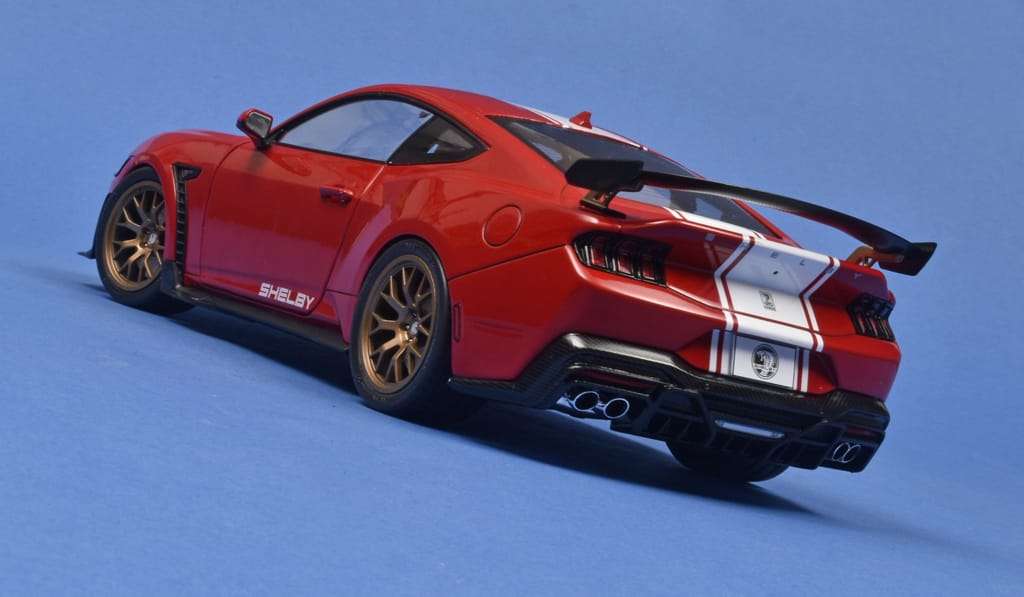 18solido Shelby Mustang Super Snake 2025 2 18solido Shelby Mustang Super Snake 2025 2