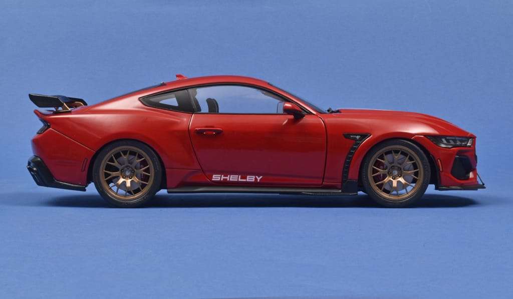 18solido Shelby Mustang Super Snake 2025 3 18solido Shelby Mustang Super Snake 2025 3