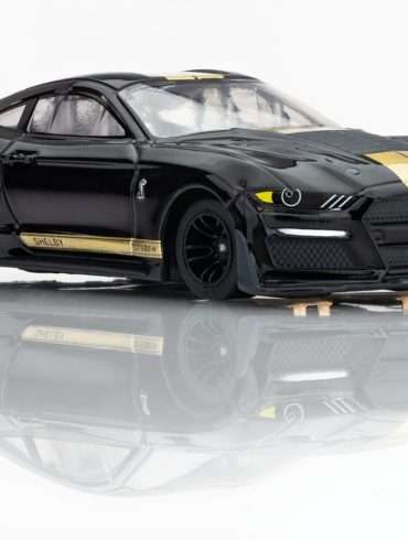 afx racing 22082 shelby mustang gt500h blackgold (7)