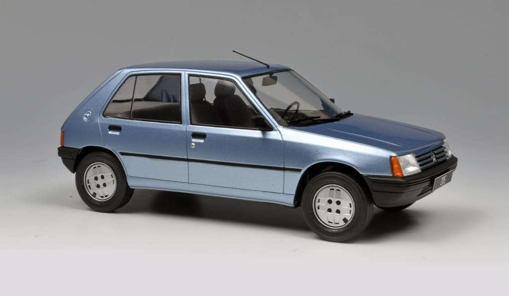 18MCG Peugeot 205 1984 1 18MCG Peugeot 205 1984 1