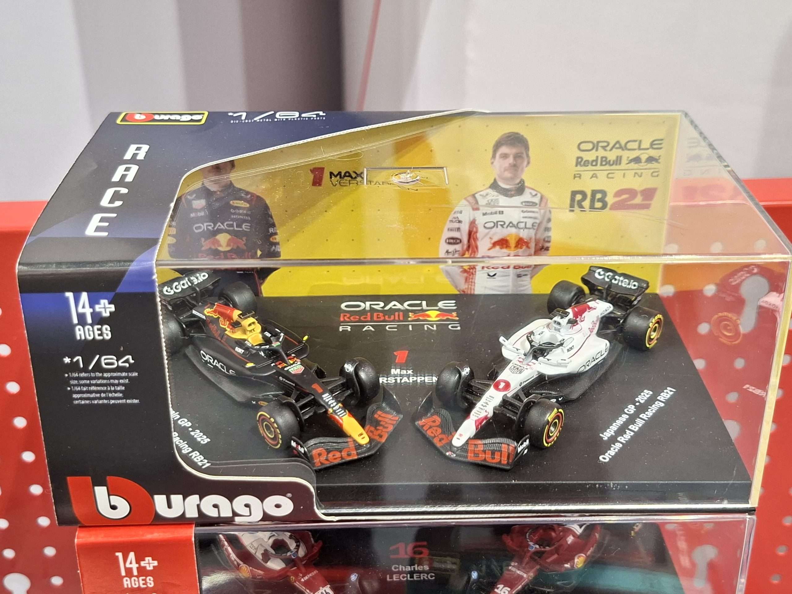 1;64 Bburago Formula 1 duo set Red Bull Max Verstappen