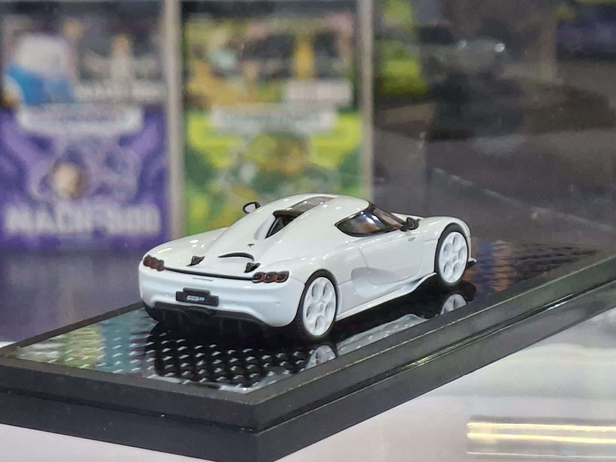 1;64 LCD Models Koenigsegg CC850 2 1;64 LCD Models Koenigsegg CC850 2