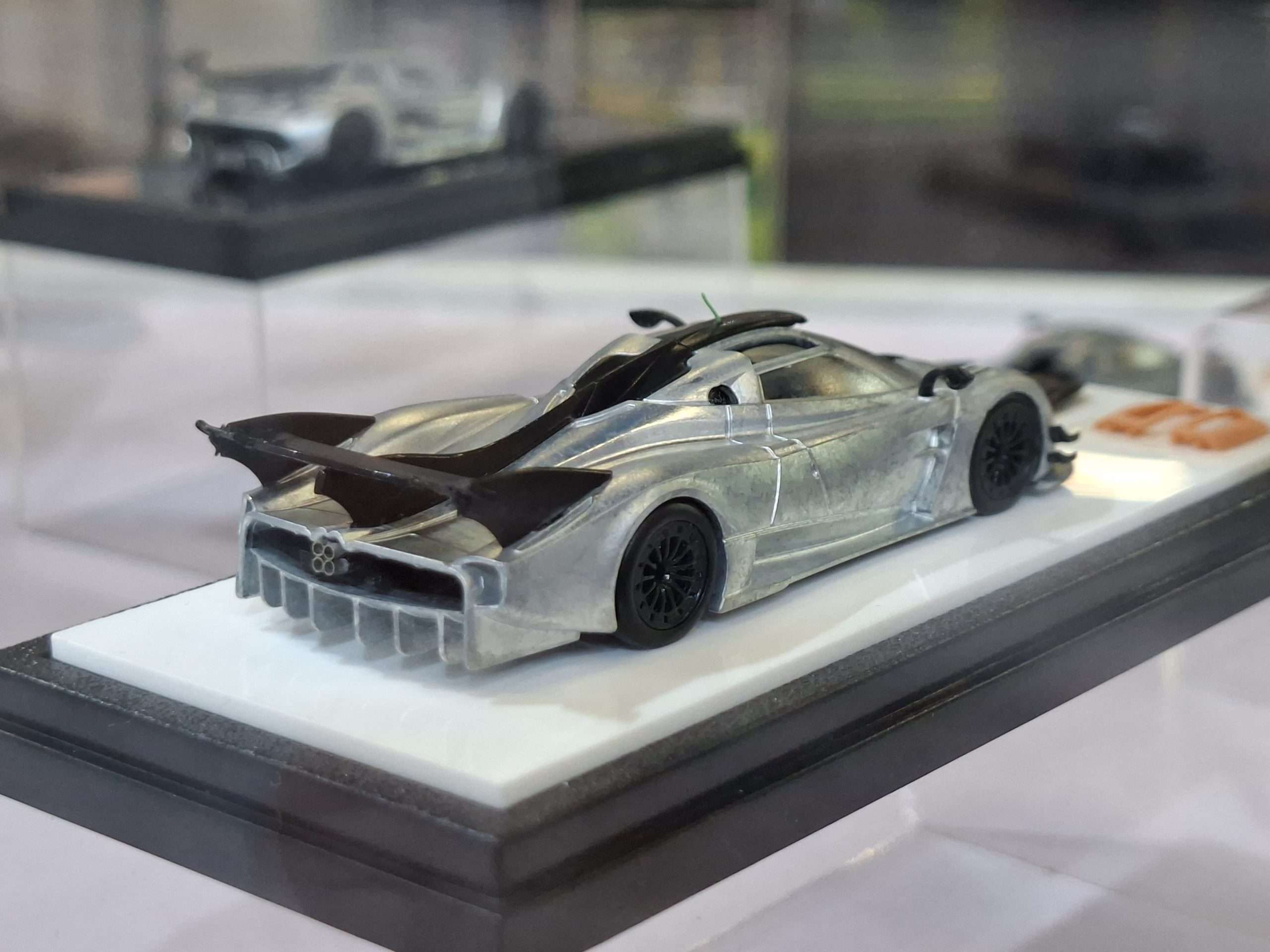 1;64 LCD Models Pagani Huayra R Evo 2 1;64 LCD Models Pagani Huayra R Evo 2