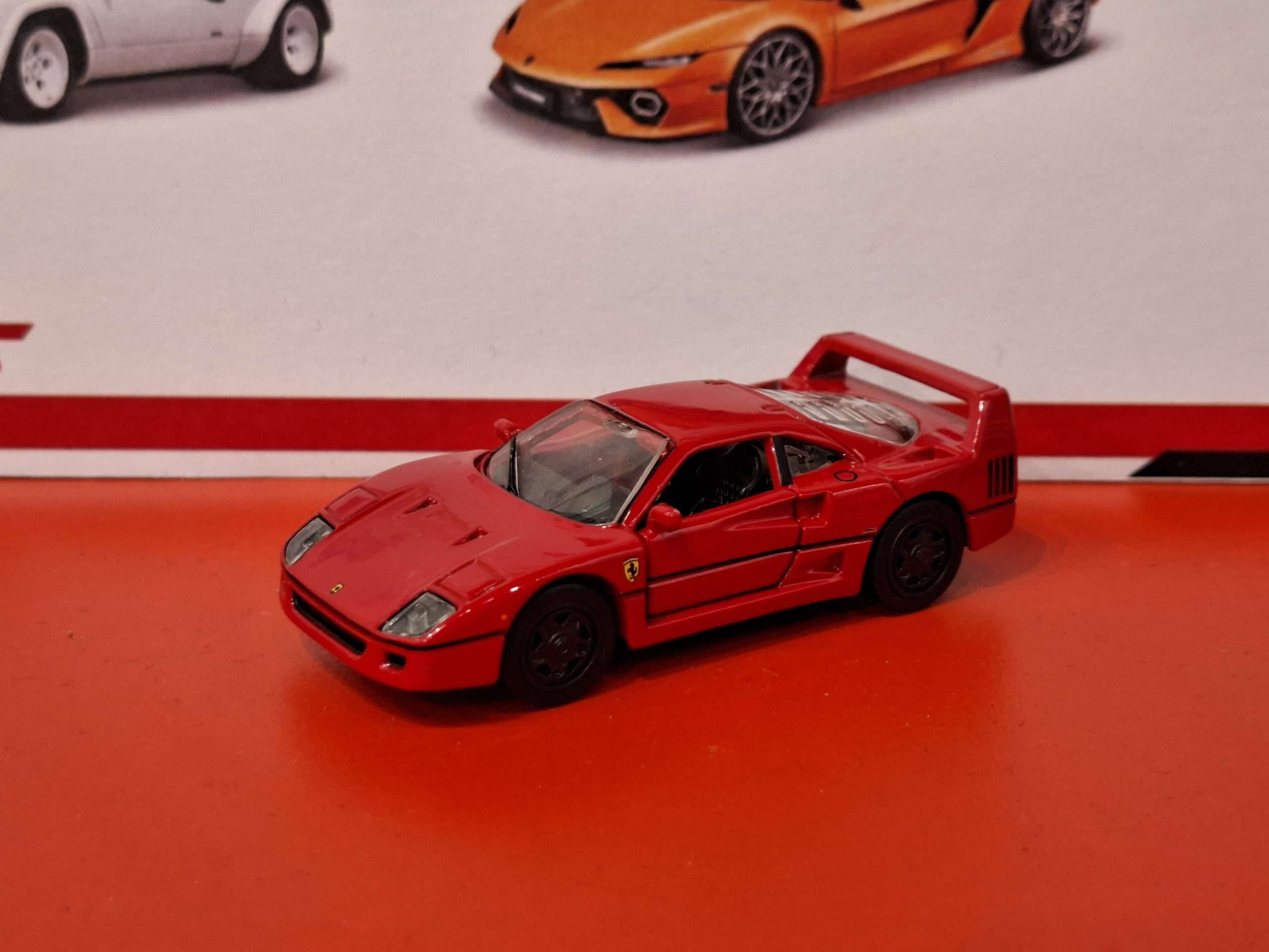 1;64 Maisto Ferrari F40 1