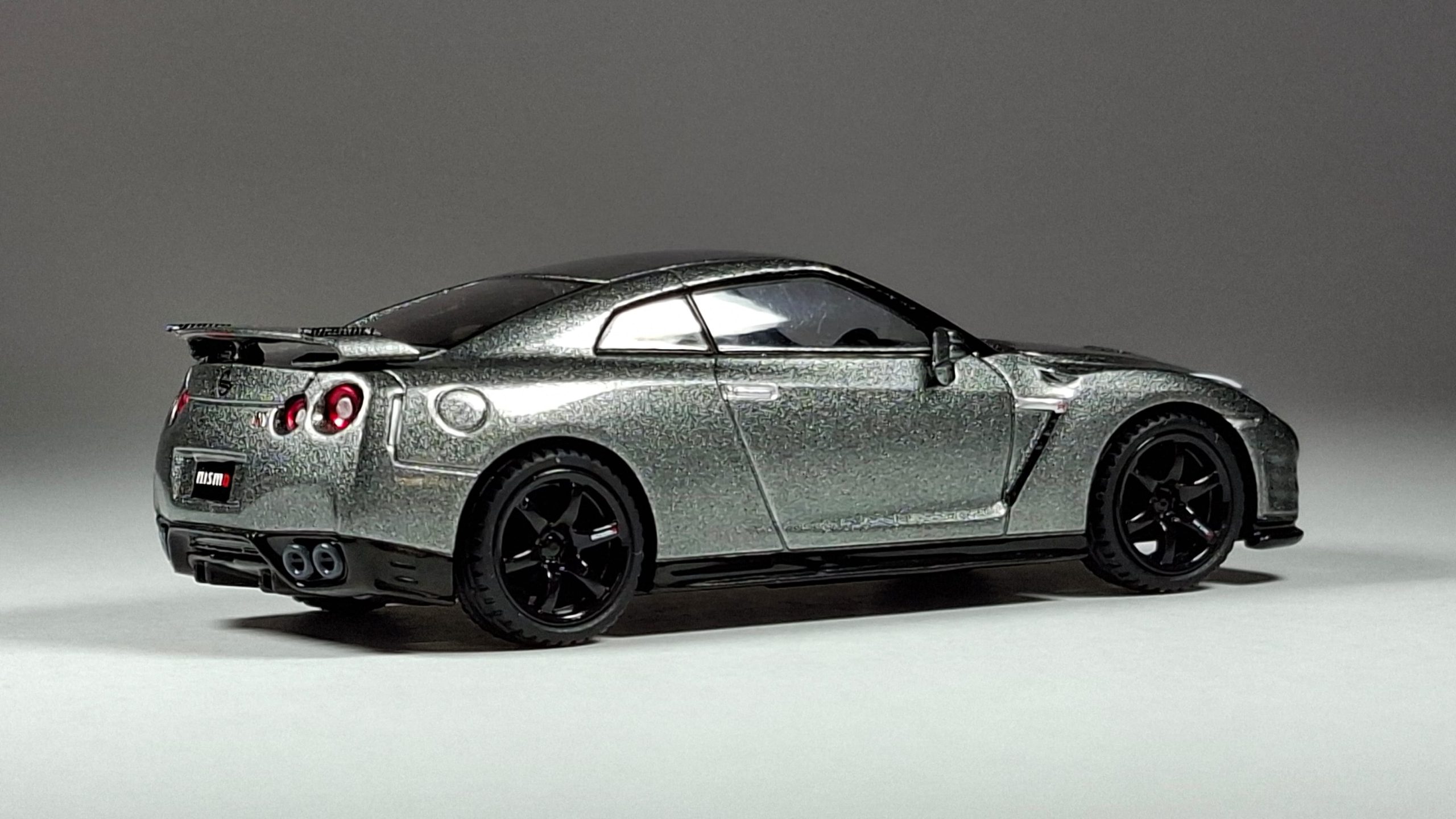 1;64 Mini GT Nissan GT R 2 1;64 Mini GT Nissan GT R 2
