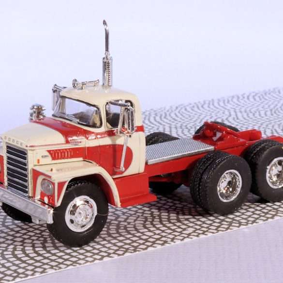 INT3 26.Brekina 87.Dodge LCF CT 900(1)