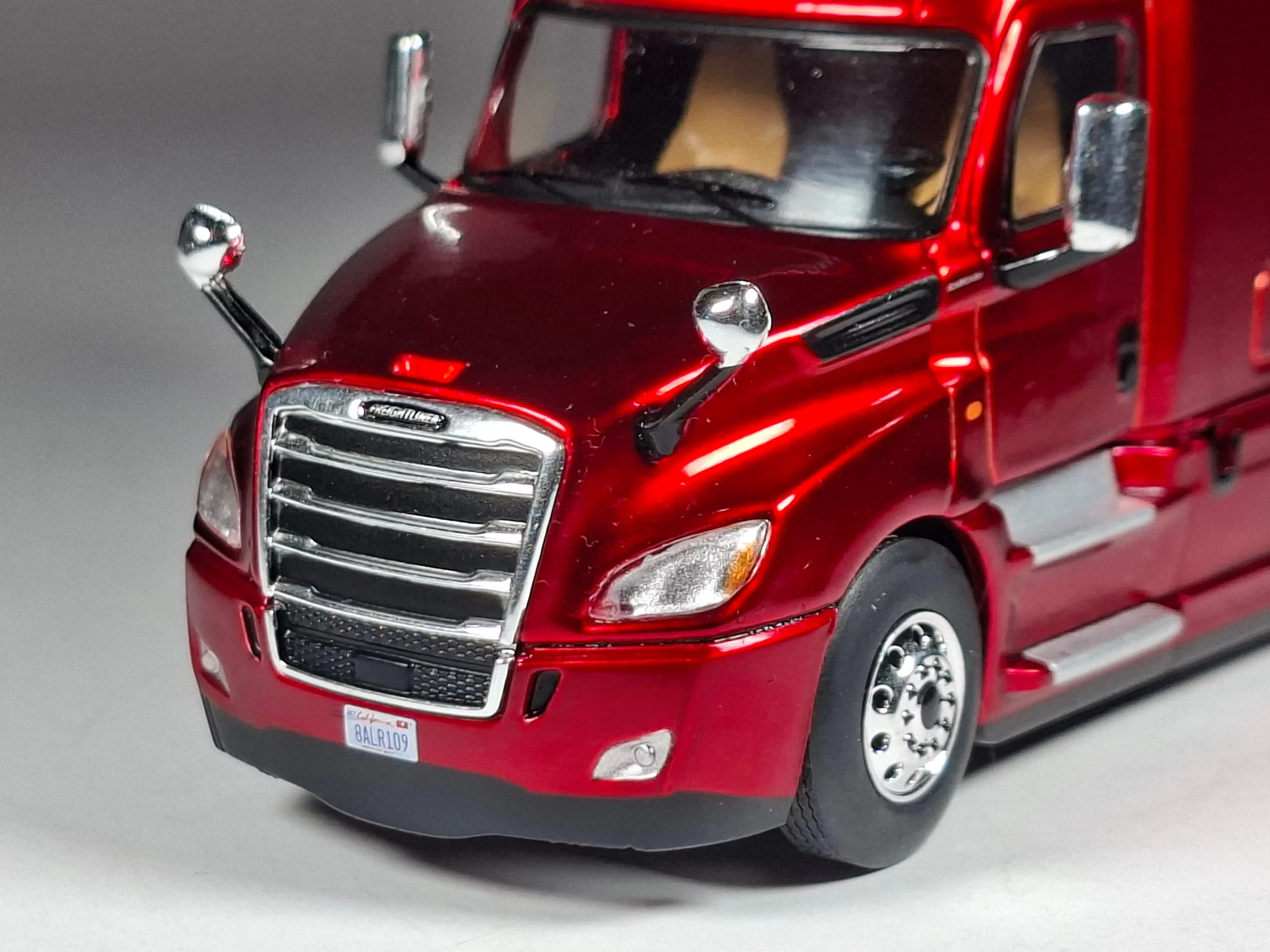 1;64 Ixo Freightliner Cascadia 3 1;64 Ixo Freightliner Cascadia 3