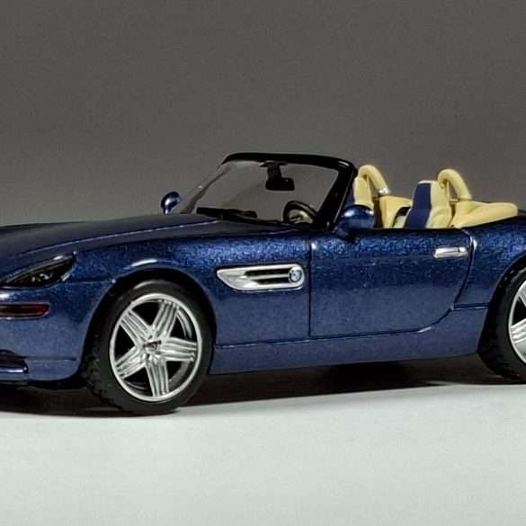 1;64 Mini GT Alpina Roadster V8 1
