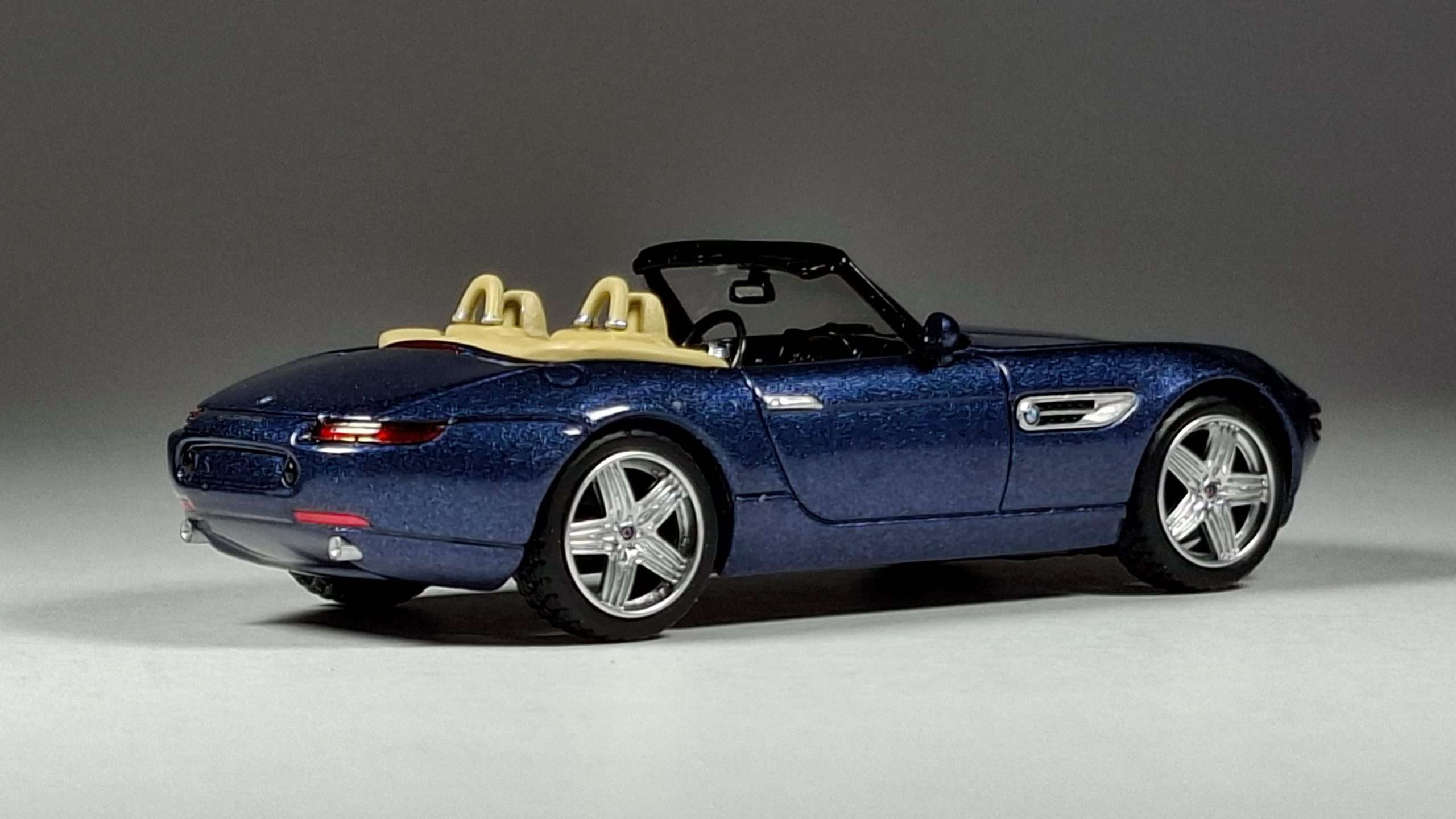 1;64 Mini GT Alpina Roadster V8 2 1;64 Mini GT Alpina Roadster V8 2