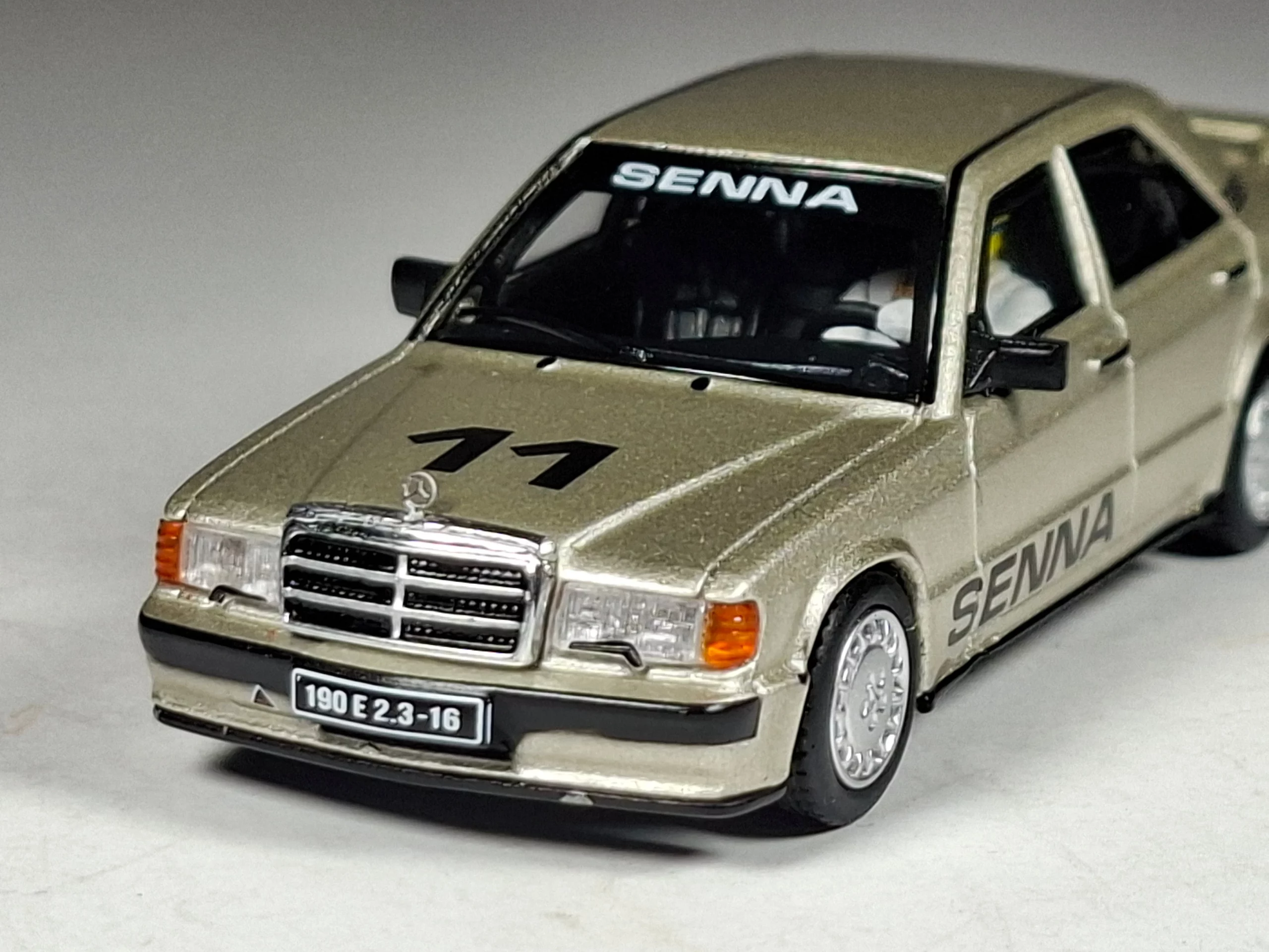 1;64 Mini GT Mercedes Benz 190E 2.3 16 3 1;64 Mini GT Mercedes Benz 190E 2.3 16 3