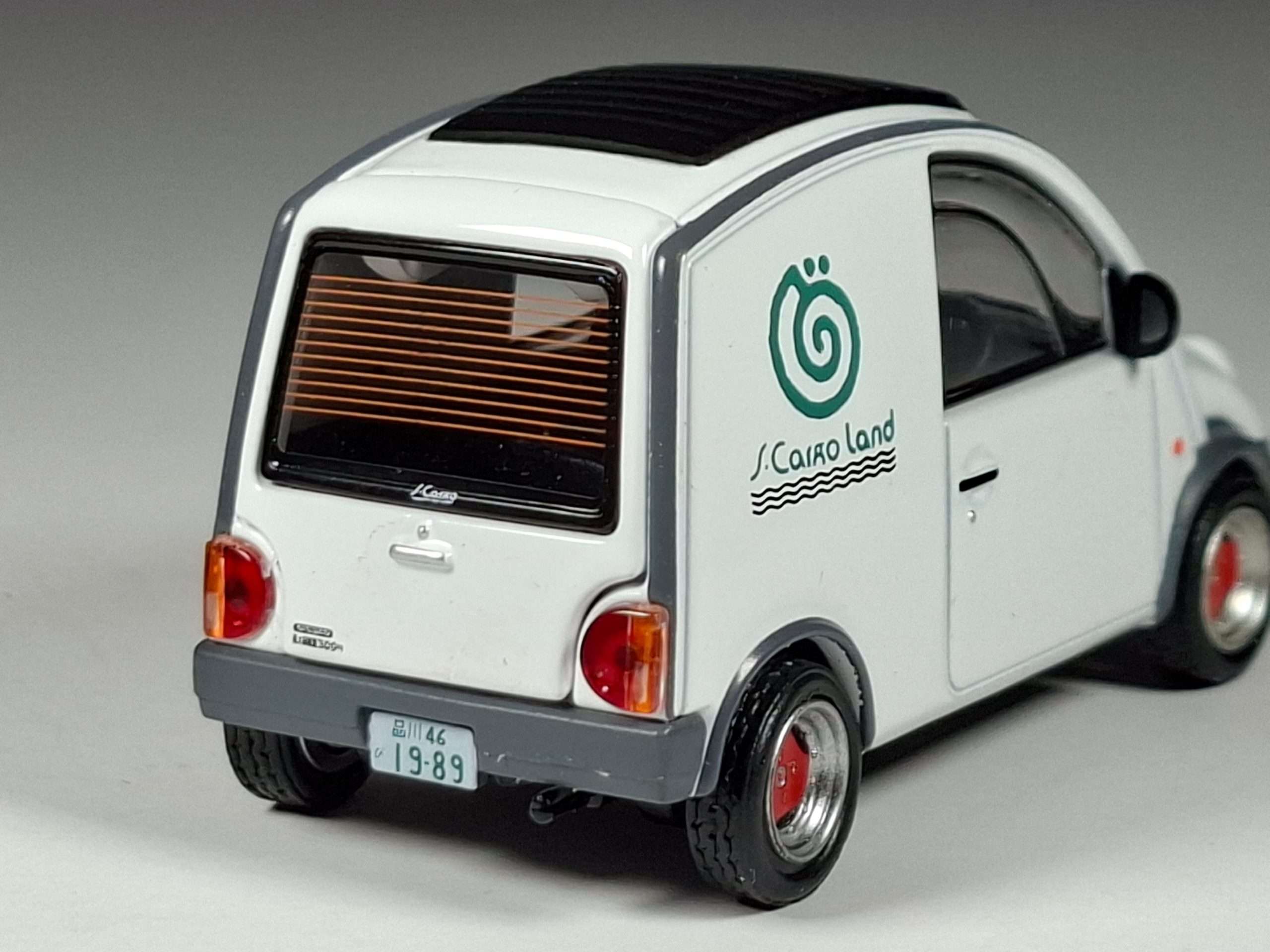 1;64 Tarmac Works Nissan S Cargo 4 1;64 Tarmac Works Nissan S Cargo 4