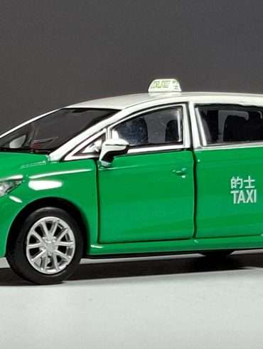 1;64 Tiny BYD e6 1