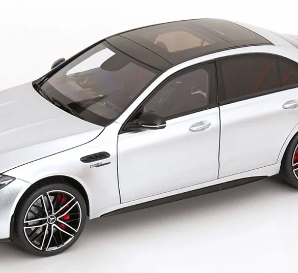 18NZG Mercedes C63 S E Performance 1