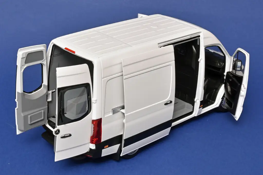 18norev MB Sprinter bestel 2018 3 18norev MB Sprinter bestel 2018 3