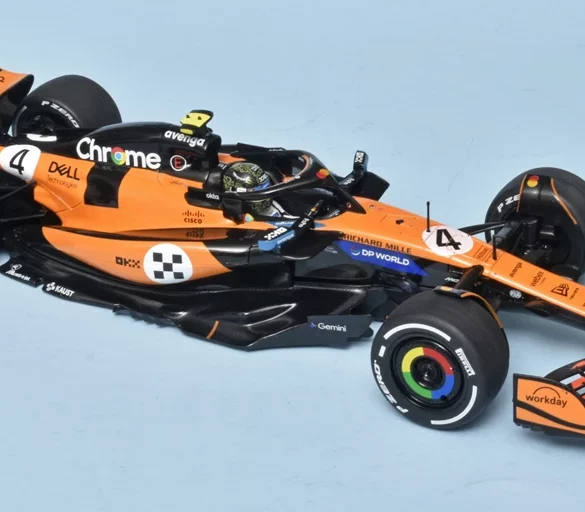 18solido McLaren MCL39 2025 Norris wk 1